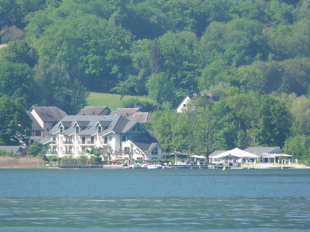 Au Bord Du Lac D'Annecy, Logement Type Loft, Dans Residence Avec Plage Et Ponton Privee Duingt Exterior photo